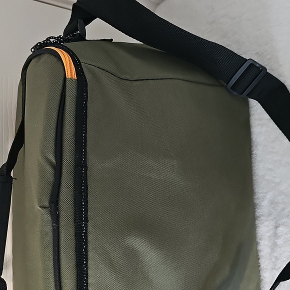 NWT Outdoors By Design 24 Can Cooler Bag Adjustable Strap 9 Inch Green & Orange - Picture 4 of 12